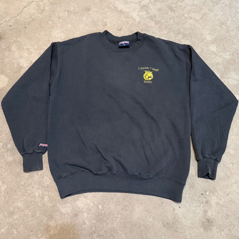 VTG Sweatshirt Mens M Black Colorado College Hockey Embroidered Crewneck
